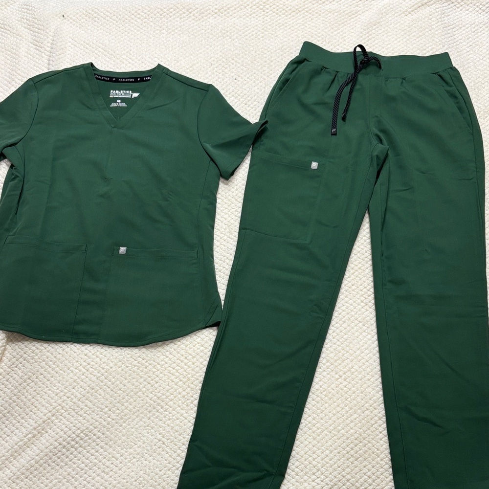 Fabletics Hunter Green Scrub Pair